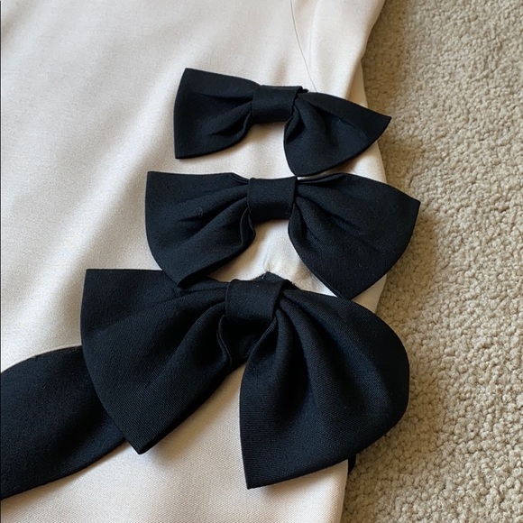 Dress - Picture 2 of 5